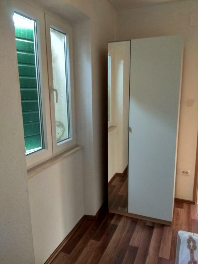 Apartman Postira Rot ภายนอก รูปภาพ